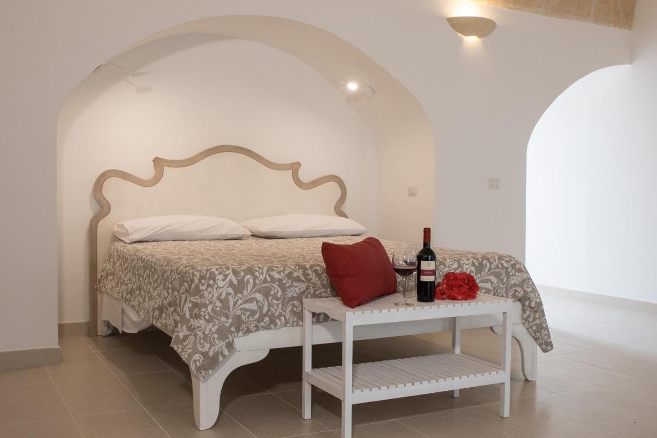Ych-Le Grotte Di Sileno Bed & Breakfast Castellaneta Eksteriør bilde